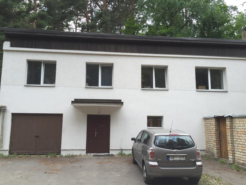 Apartamenti Los Bomberos Jūrkalne Esterno foto